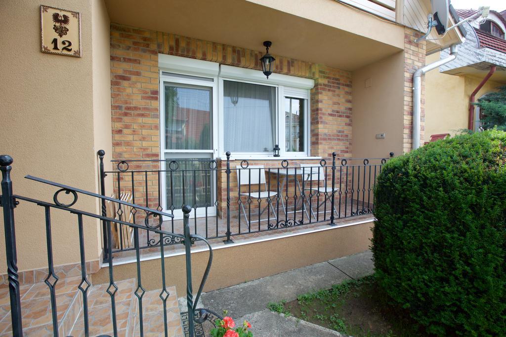 Ferienwohnung Fonix Apartmanhaz Hajdúszoboszló Exterior foto