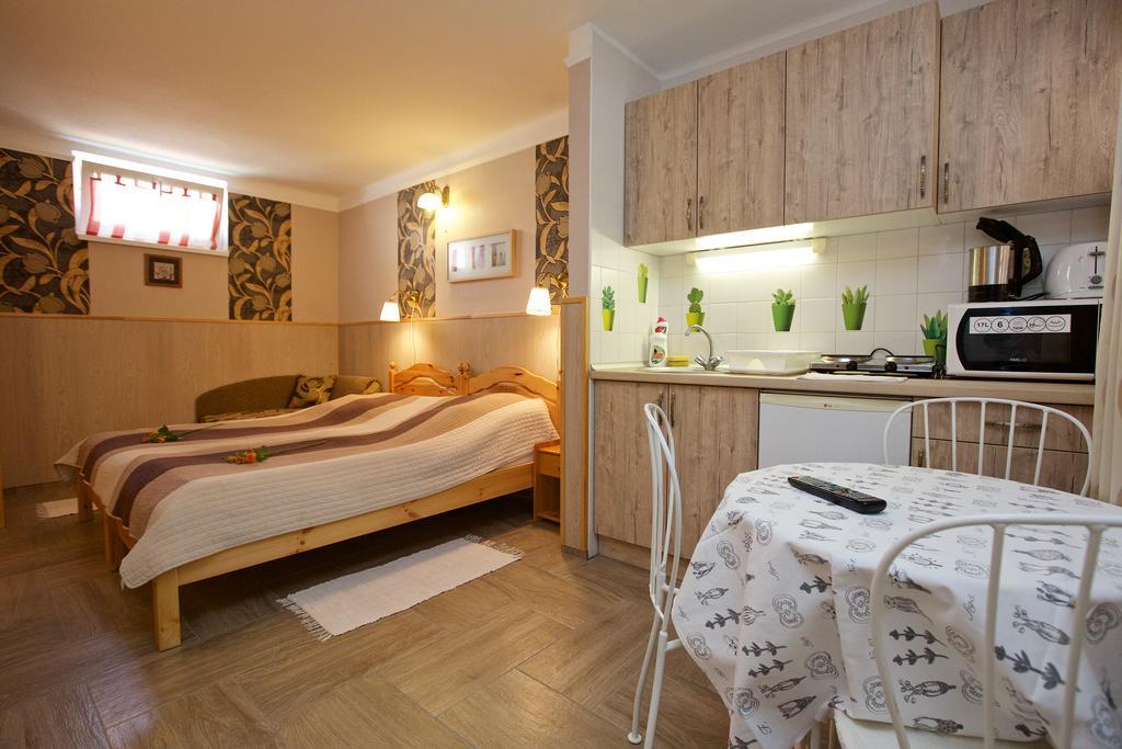 Ferienwohnung Fonix Apartmanhaz Hajdúszoboszló Exterior foto